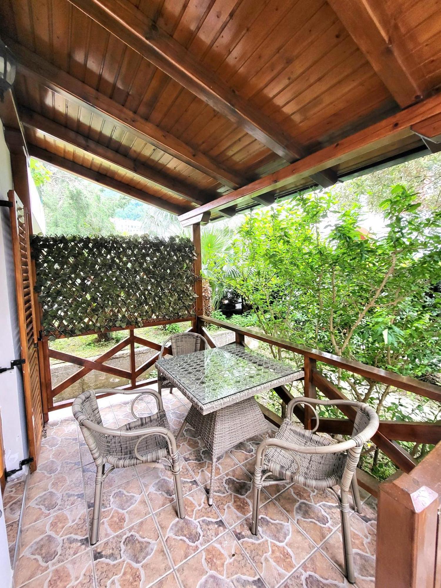 Apartments Maris Garden Petrovac Luaran gambar