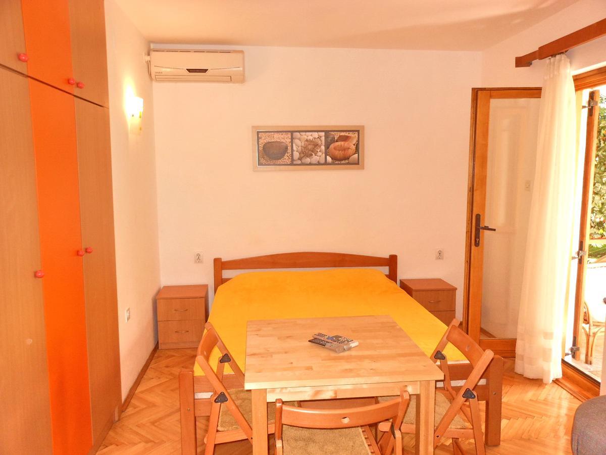 Apartments Maris Garden Petrovac Luaran gambar